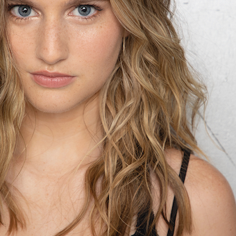 Caroline Kelly Profile