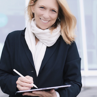 Liza Donnelly Profile