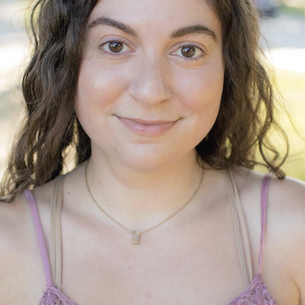 Stephanie Kalogriopoulos Profile