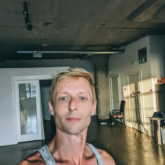 Sean Roschman Profile