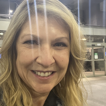 Leslie Carman Profile